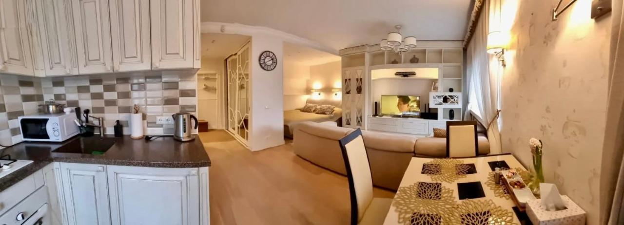 Cozy Studio Apartment In The Center Of Рига Екстериор снимка